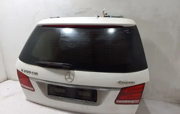 Mercedes-Benz E W212 Tailgate/trunk/boot lid A2127400105