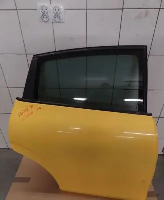 Seat Leon (1P) Rear door