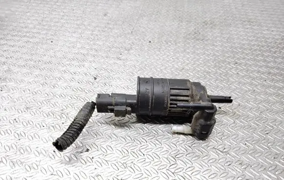 Nissan Almera N16 Windscreen/windshield washer pump 7700430702
