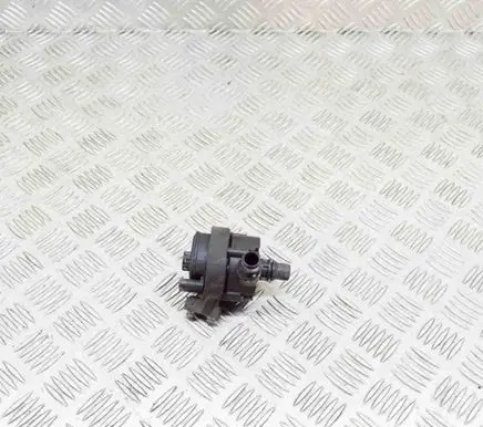BMW i8 Electric auxiliary coolant/water pump 7643949 0392023222