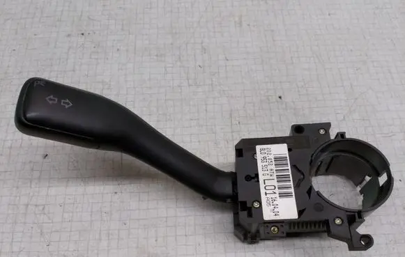 Volkswagen PASSAT B5.5 Indicator stalk 8L0953513G