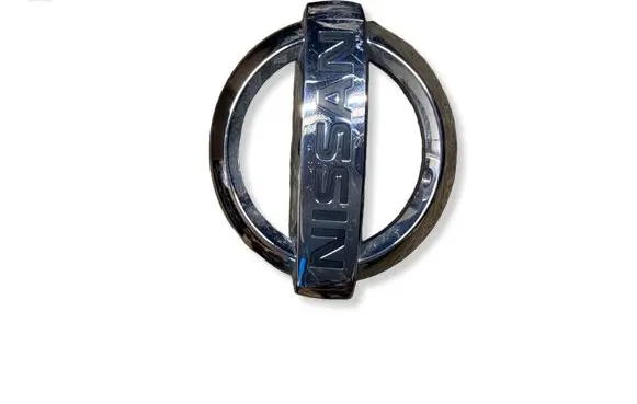 Nissan Juke I F15 Manufacturer badge logo/emblem P12C62890