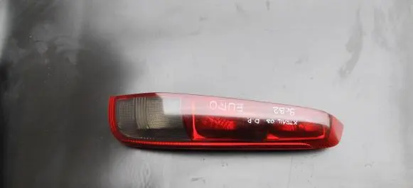 Nissan X-Trail T30 Rear/tail lights ICHIKON4913 B46R
