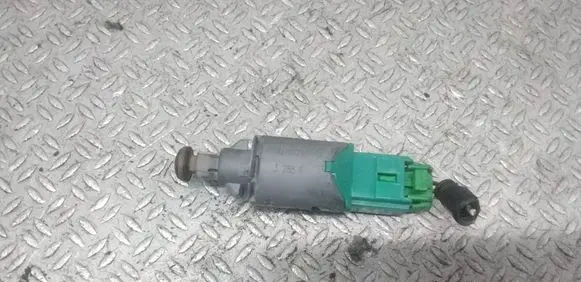 Clutch pedal sensor