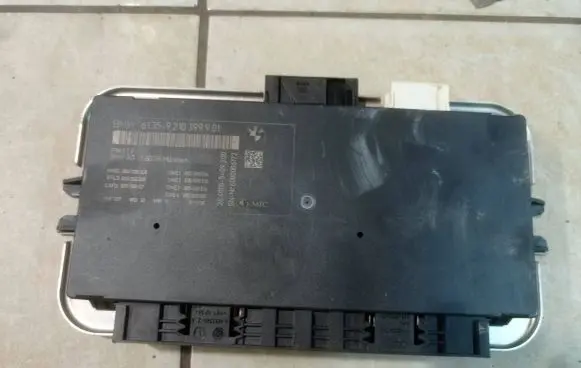 BMW 7 F01 F02 F03 F04 Comfort/convenience module 6135-9210399901