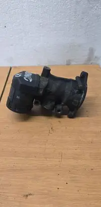 Citroen C4 I EGR valve 2537574