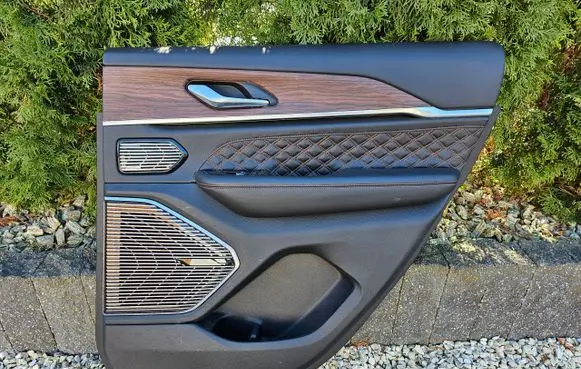 Jeep Grand Cherokee Rear door card panel trim