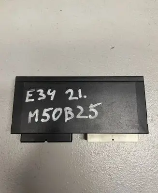 BMW 5 E34 Comfort/convenience module 1379741