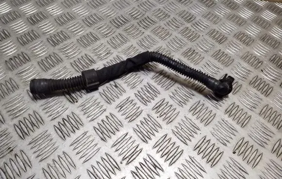 Volkswagen Touareg II Breather hose/pipe 7P0128653