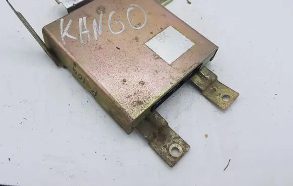 Nissan Sunny Engine control unit/module 2260458C05