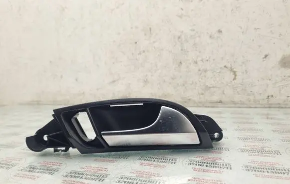 Audi Q7 4L Rear door interior handle 4L0837020