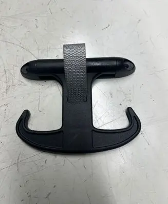 Audi A4 S4 B7 8E 8H Tie down hook / loop 6Y5867615B41