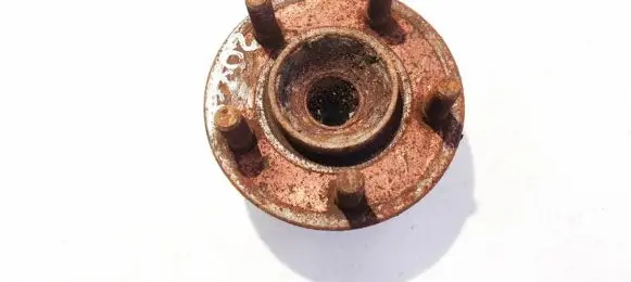 Chrysler 300 - 300C Rear wheel hub