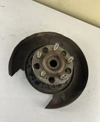 Hyundai Santa Fe Rear wheel hub spindle/knuckle 