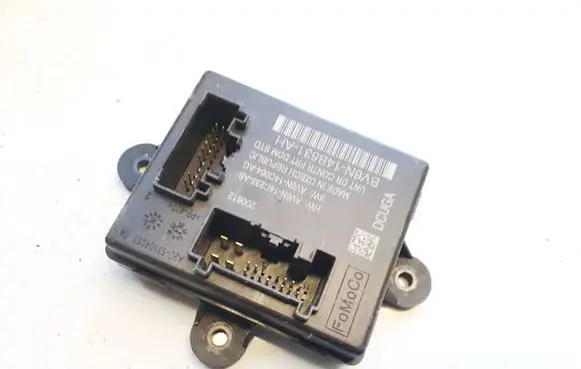 Ford Focus Door control unit/module av6n14c235ab av6n-14c235-ab