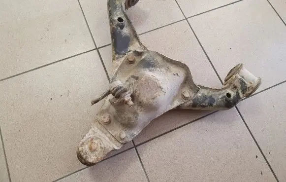 Mercedes-Benz Sprinter W906 Front lower control arm/wishbone