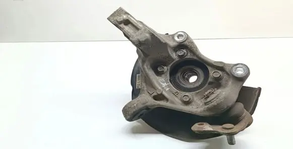 Front wheel hub spindle knuckle