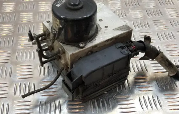 Mercedes-Benz C W203 ABS Pump A0325459132 00004108C0 A0044312912