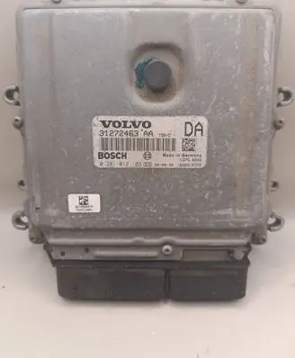 Volvo V50 Engine control unit/module 31272463AA 1039S18372 0281012103