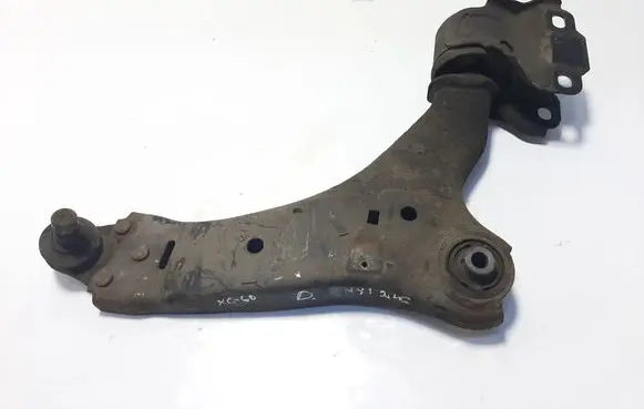Volvo XC60 Front lower control arm/wishbone 