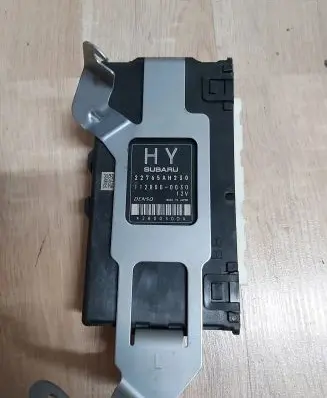 Toyota Avensis T270 Other control units/modules 22765AH230