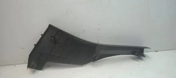 Maserati Ghibli (C) pillar trim 670010905