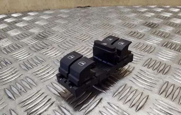 Volkswagen Tiguan Electric window control switch 1K4959857B