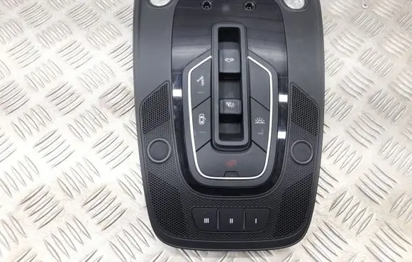 Audi A5 Front seat light 8W0947135C