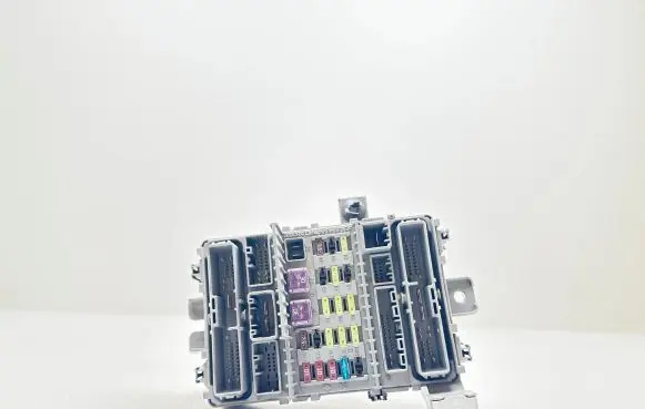 Honda Accord Fuse module TL0E113 081201 EBA20J4LZ