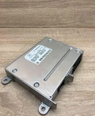 Mercedes-Benz E W211 Bluetooth control unit module A2118705526 UH06MM01CB