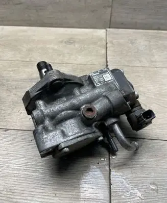 Volvo V70 Fuel injection high pressure pump 31432135 V2A132360020AAB HP5S0060