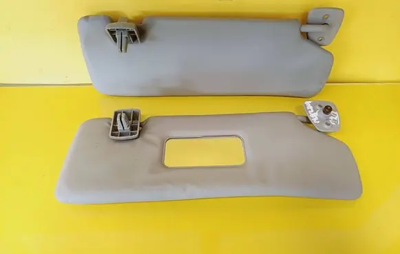 Mazda 121 SM Sun visor