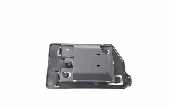 Mercedes-Benz S W221 Radio/CD/DVD/GPS head unit A2215457140