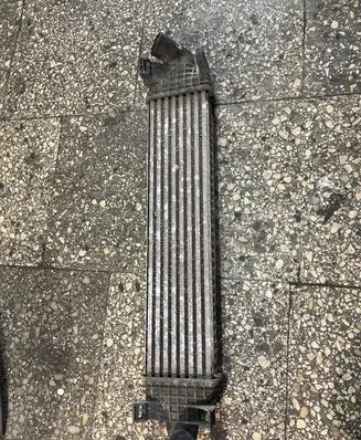 Ford Focus Intercooler radiator 3m5h9l440ae