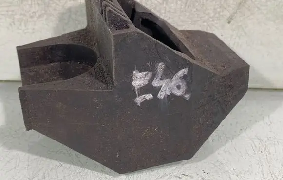 BMW 3 E46 Radiator mount bracket 1436264