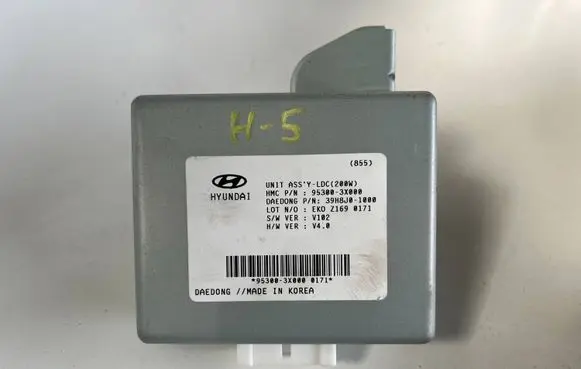 Hyundai i30 Engine control unit/module 953003X000 39H8J01000