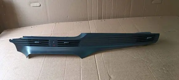 Hyundai Bayon Dash center air vent grill 84795Q0000
