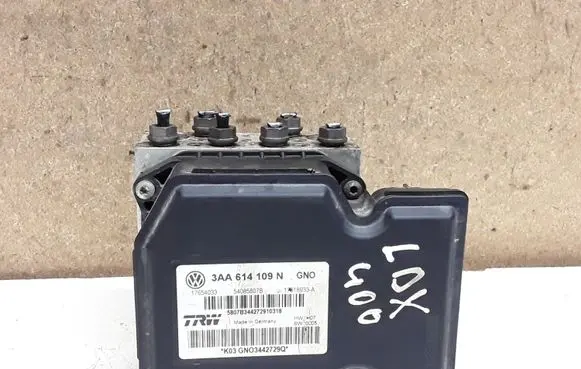 Volkswagen PASSAT CC ABS Pump 3AA614109N