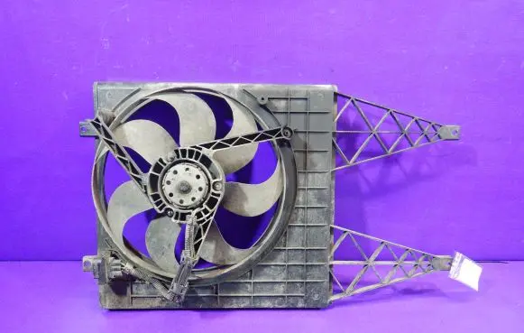 Skoda Fabia Mk1 (6Y) Fan set 881060542