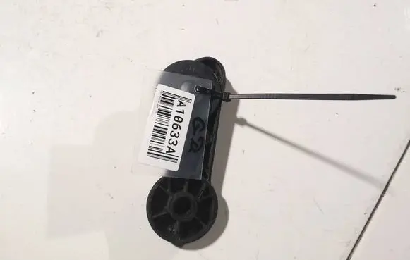 Ford Fiesta Front door window winding handle 