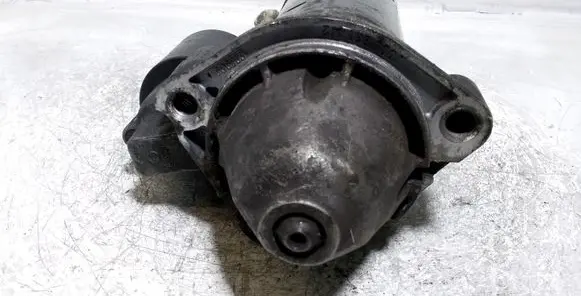 Volkswagen PASSAT B5.5 Starter motor 0001110128 068911024G