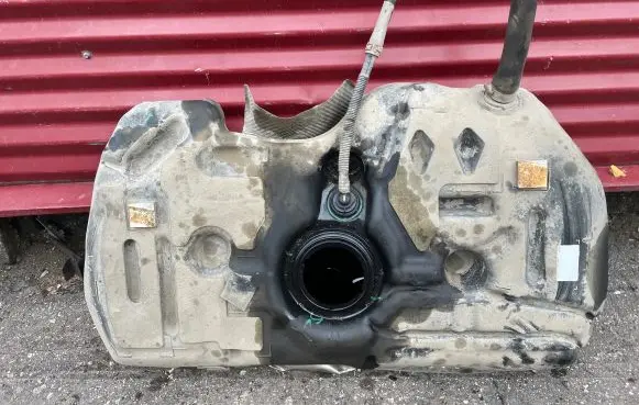 Toyota Verso Fuel tank 