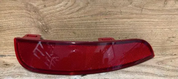 Volvo V50 Front reflector 30763345