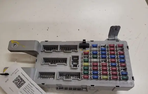 Hyundai Santa Fe Fuse module 919502B400