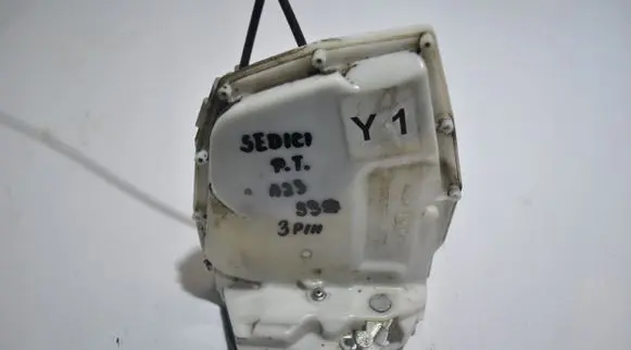 Fiat Sedici Rear door lock