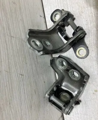 Renault Clio V Front door hinge set 