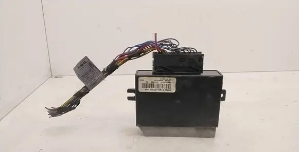 BMW 5 E39 Tow bar trailer control unit/module 61358352406 011203 086081050