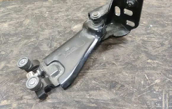 Ford Transit - Tourneo Connect Sliding door middle roller runner DT11C26800AK