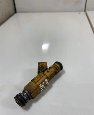 Fuel injector