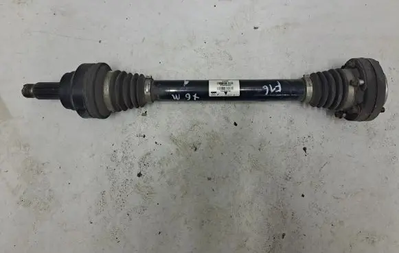 Rear driveshaft